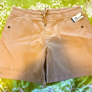 Terra & Sky Womens plus 1X khaki utility shorts new with tags